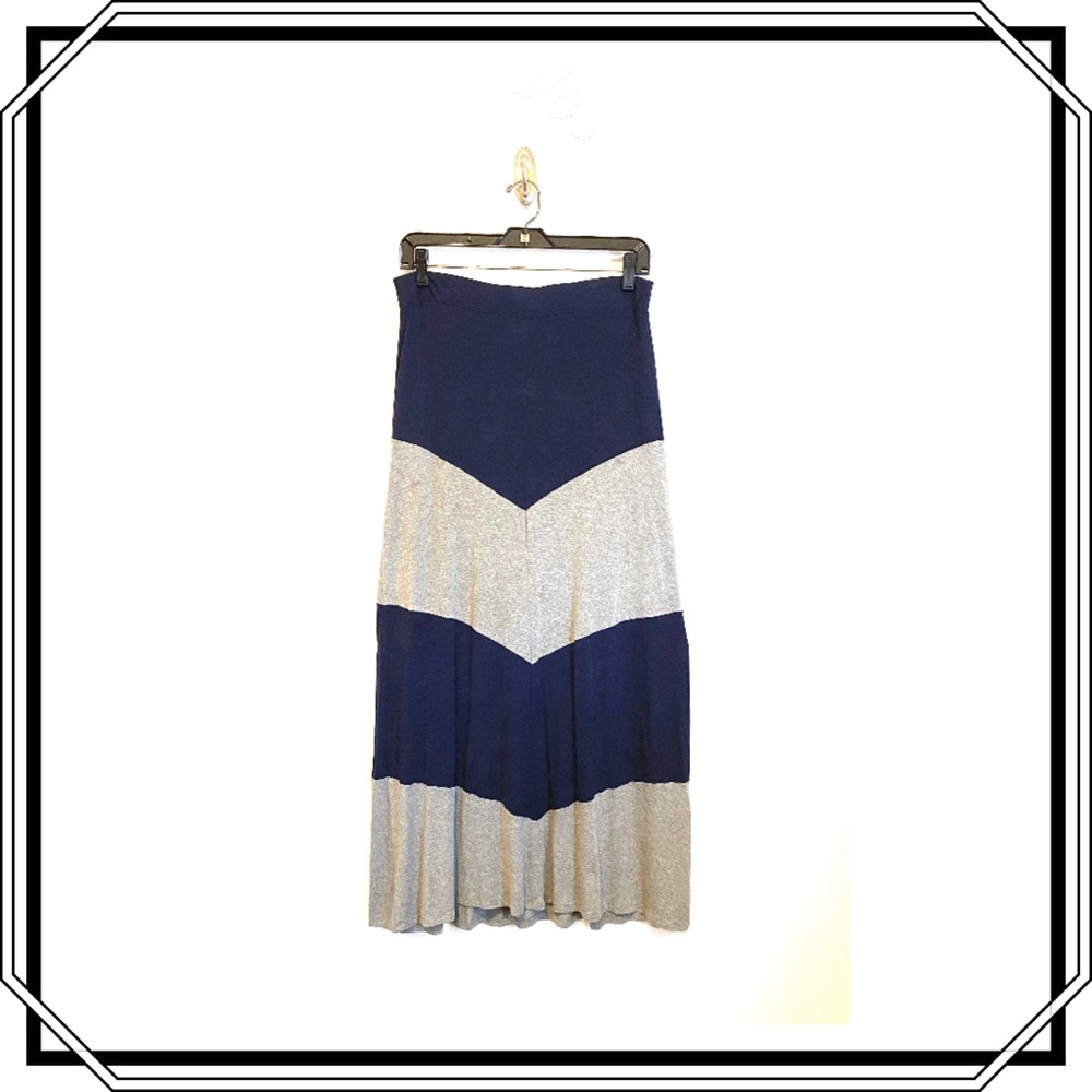 New York &Co Stretch Strip Maxi Skirt